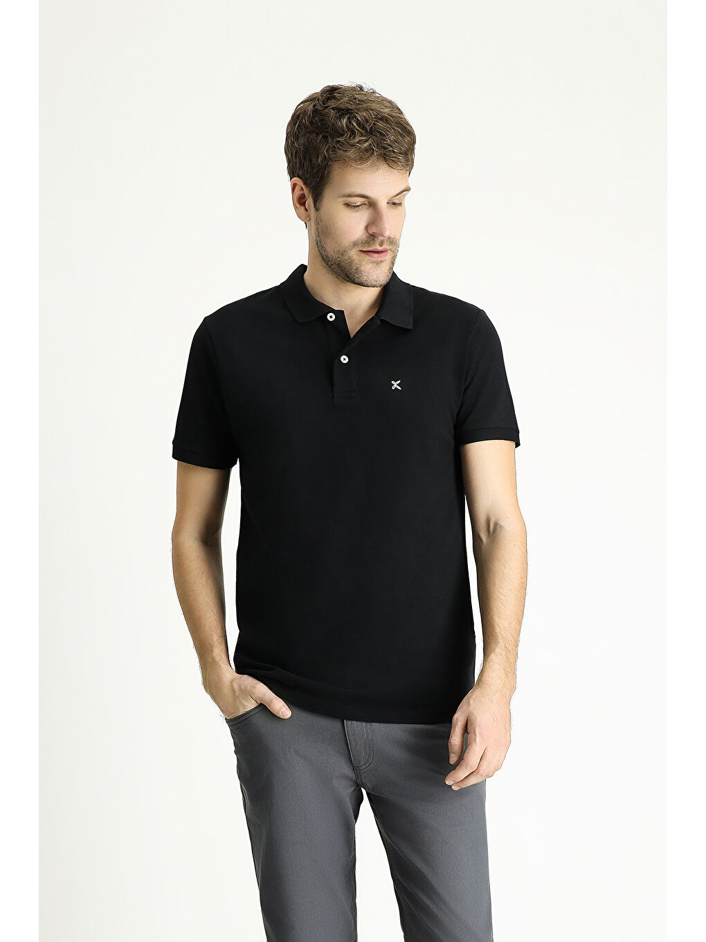 Siyah Polo Yaka Slim Fit Dar Kesim Nakışlı Pamuk %100 Pamuk Tişört