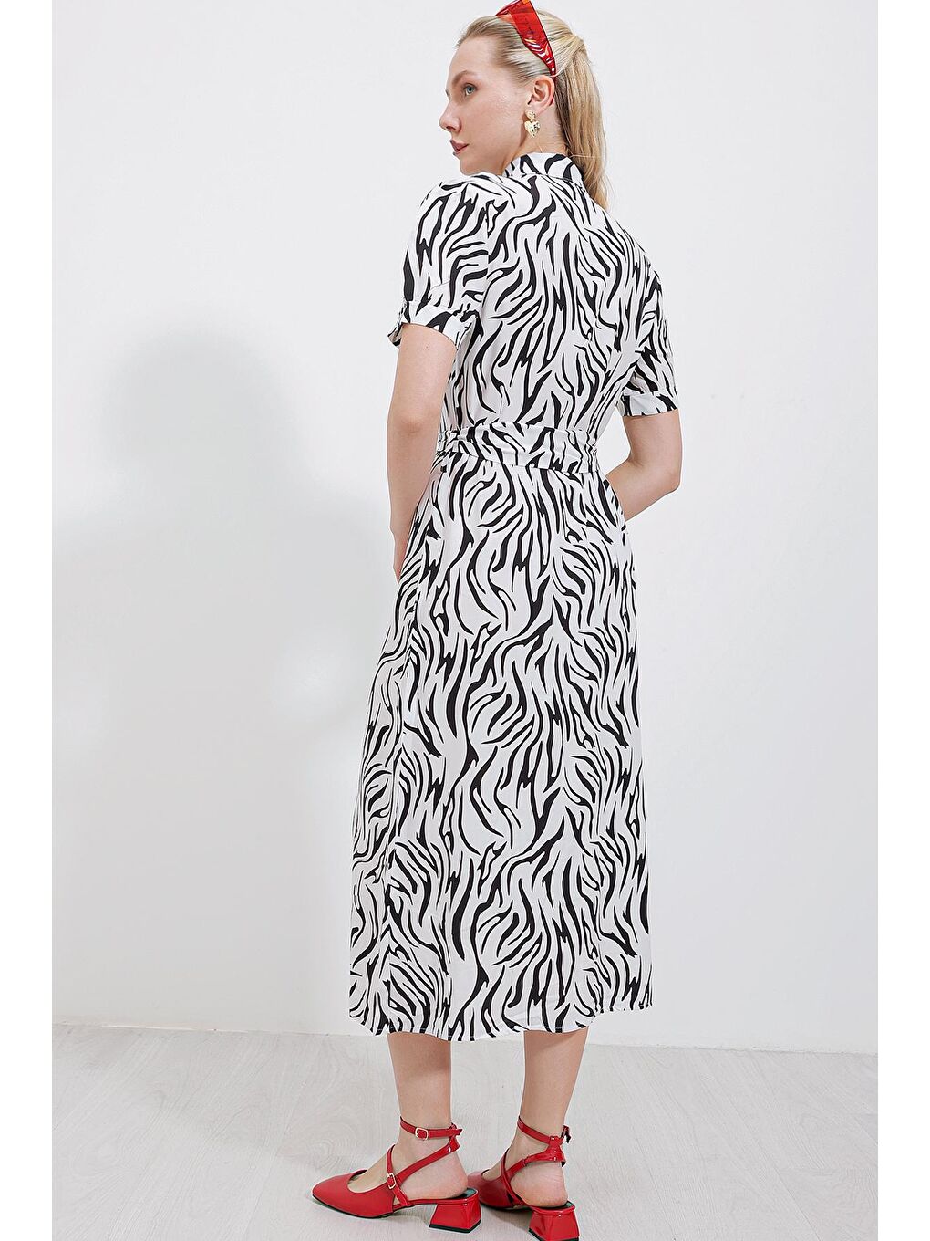 2213 Kısa Kol Viskon Elbise - Siyah-4