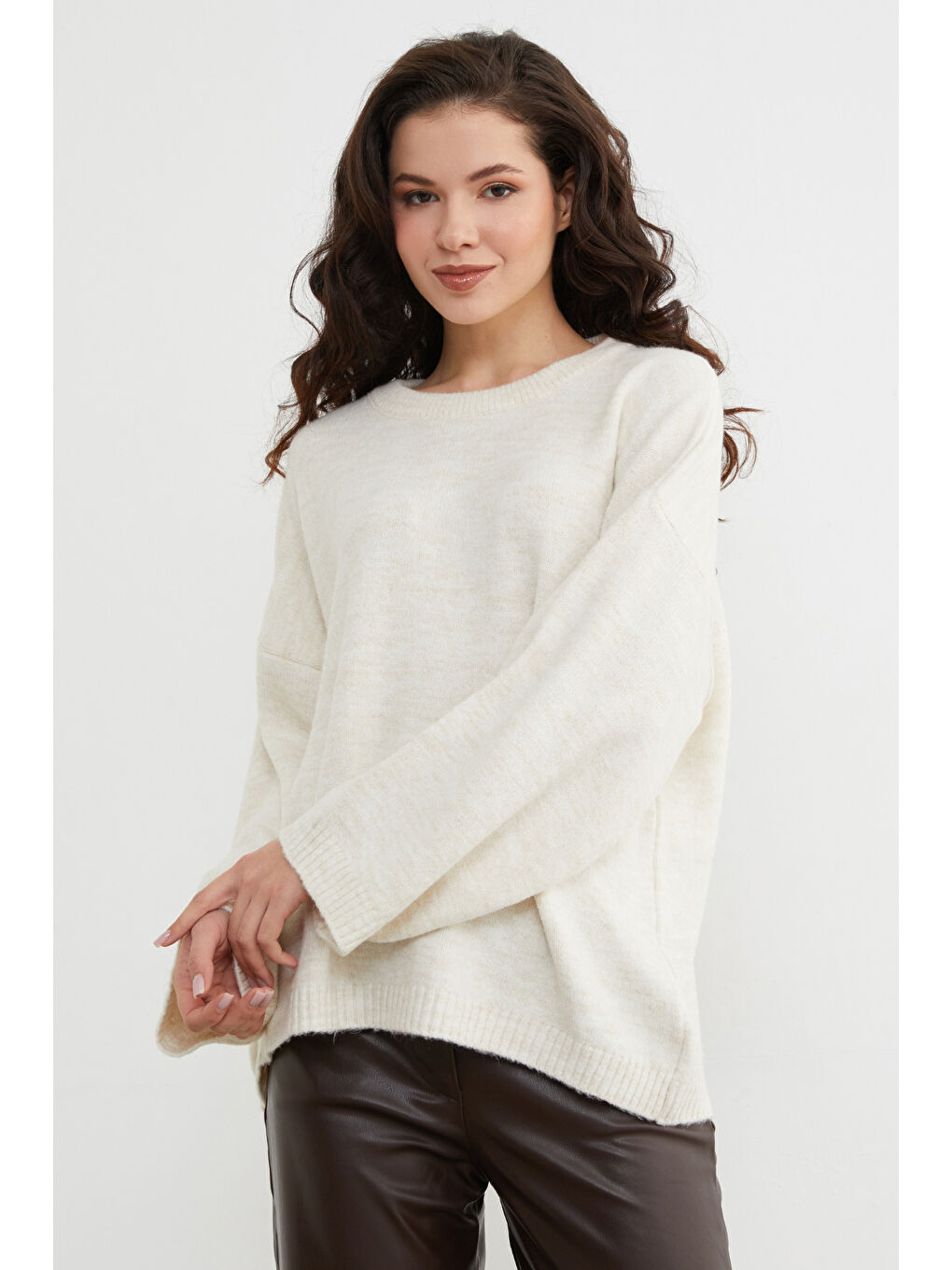 Ekru Basic Bisiklet Yaka Salaş Triko Kazak-2