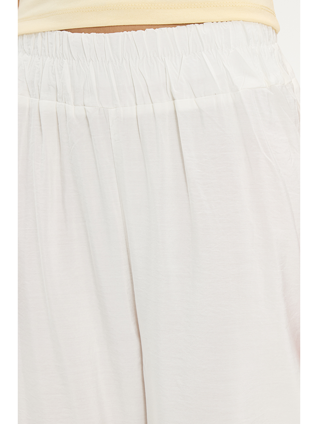 Kadın Relax Fit Rahat Kesim Beli Lastikli Ekru Pantolon-3