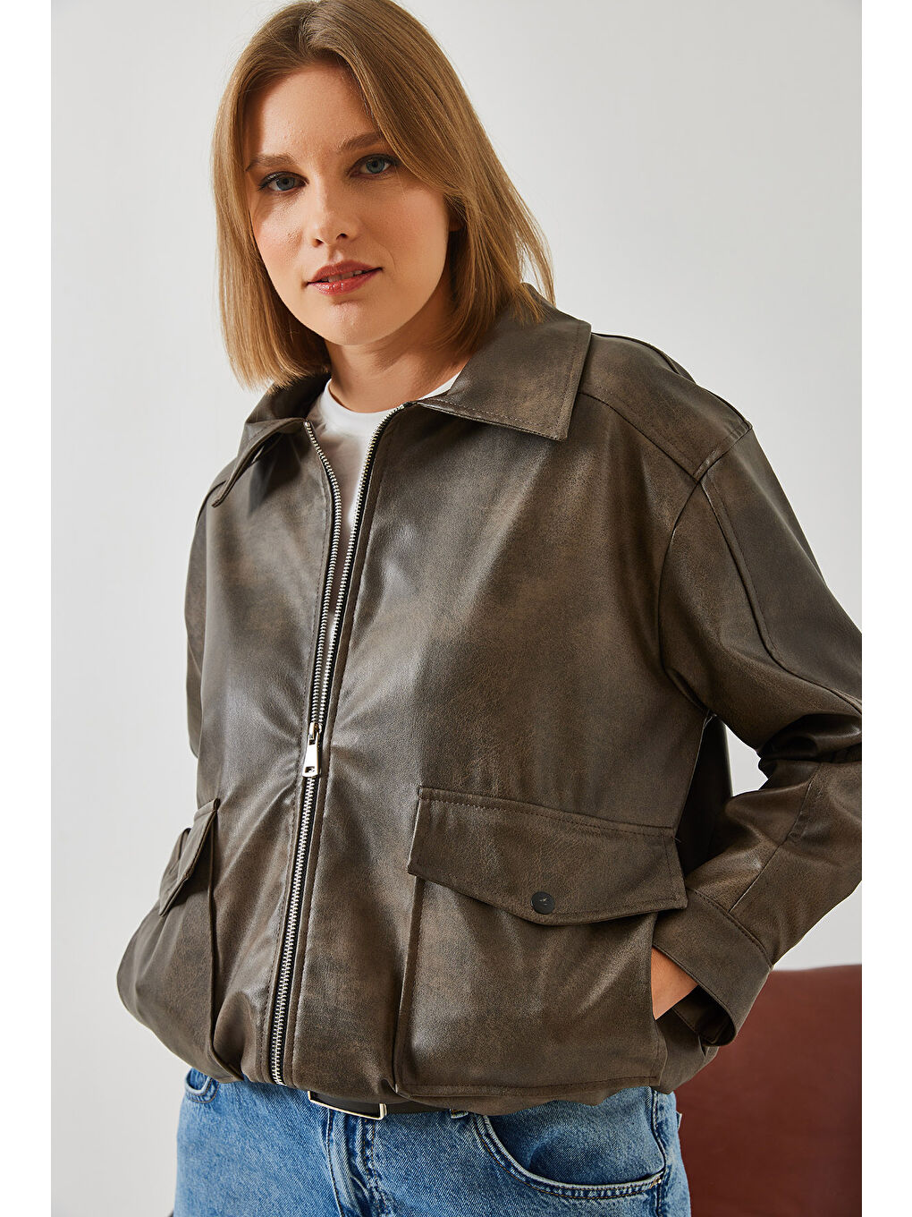 Bej Kadın Gömlek Yaka Eskitme Deri Ceket-2