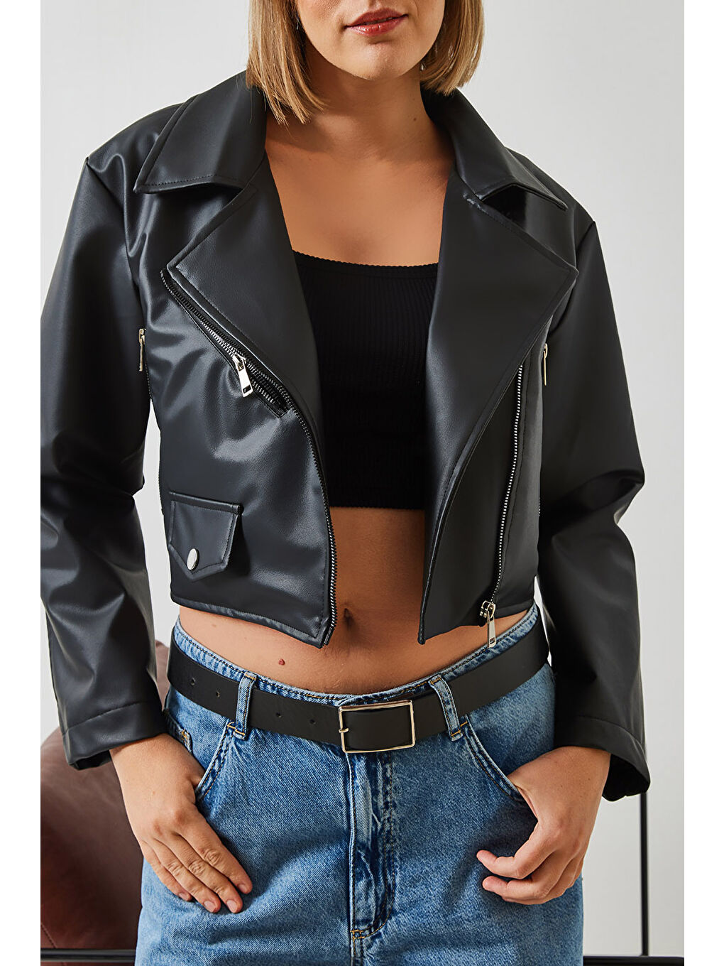 Siyah Kadın Asimetrik Fermuar Detay Deri Ceket-6