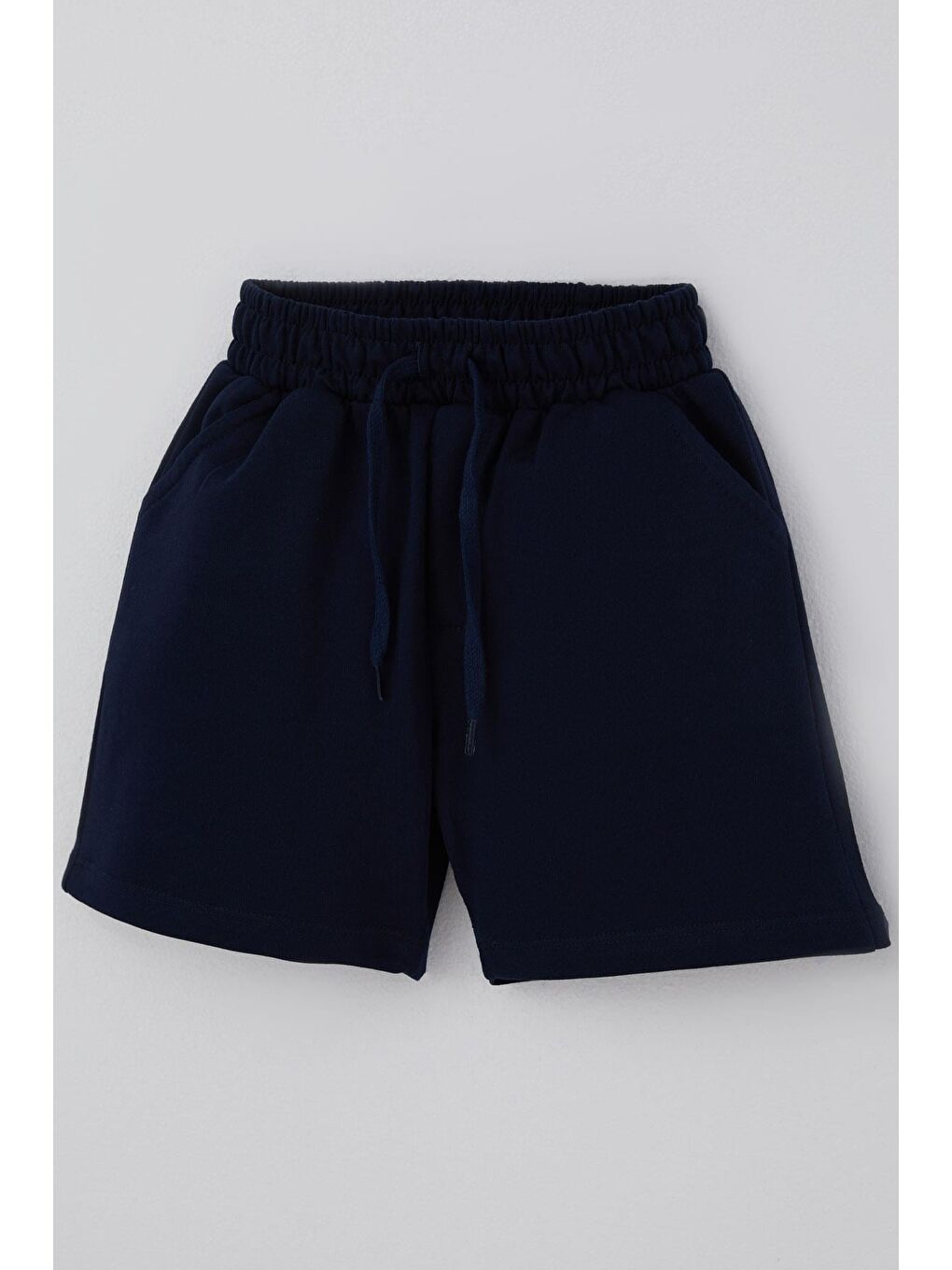 Erkek Çocuk Şort Bağcık Aksesuarlı Cepli Lacivert (3-7 Yaş)-2