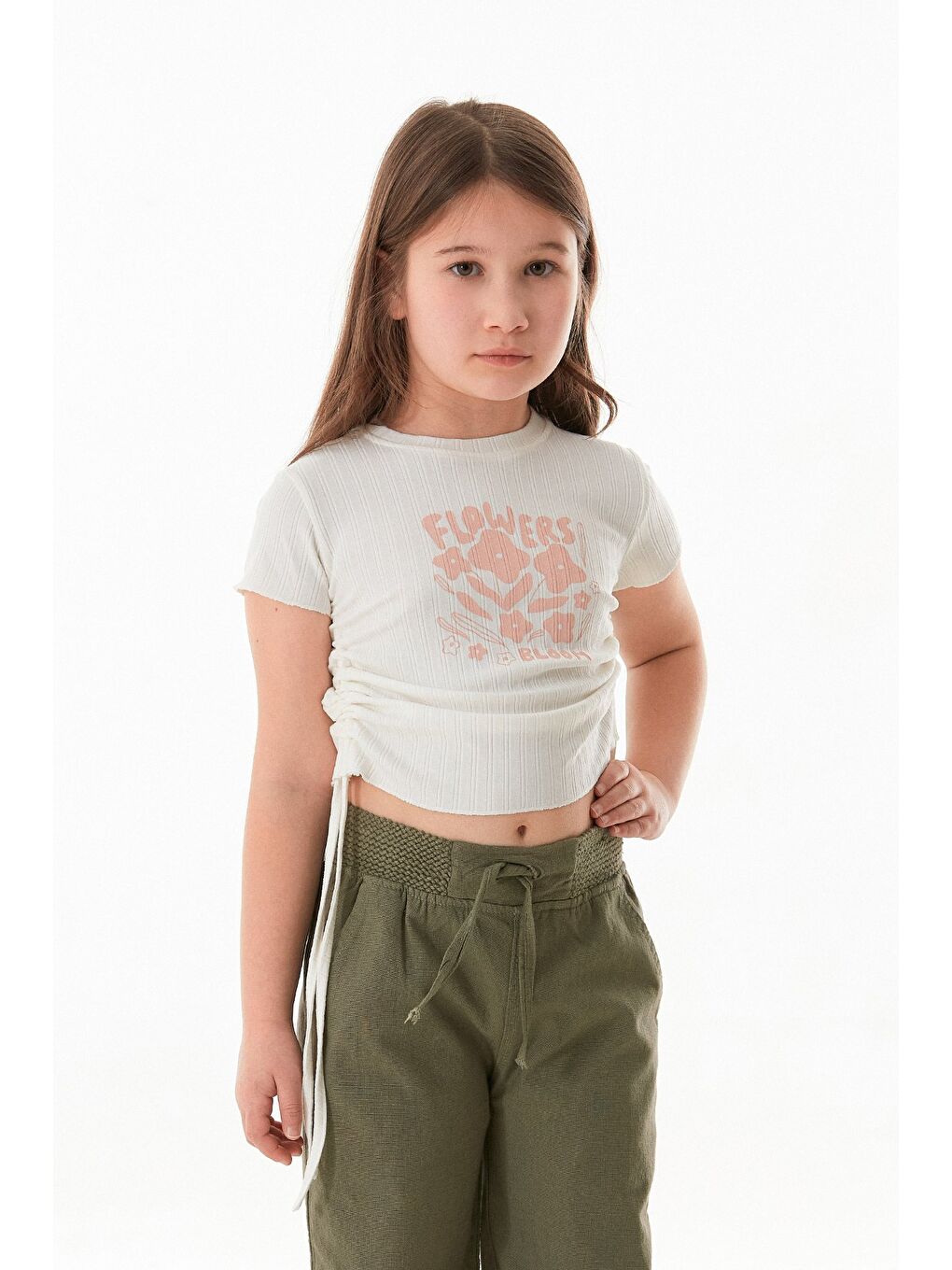 Ekru Yazı Baskılı Yanları Büzgülü Kız Çocuk Tişört-1