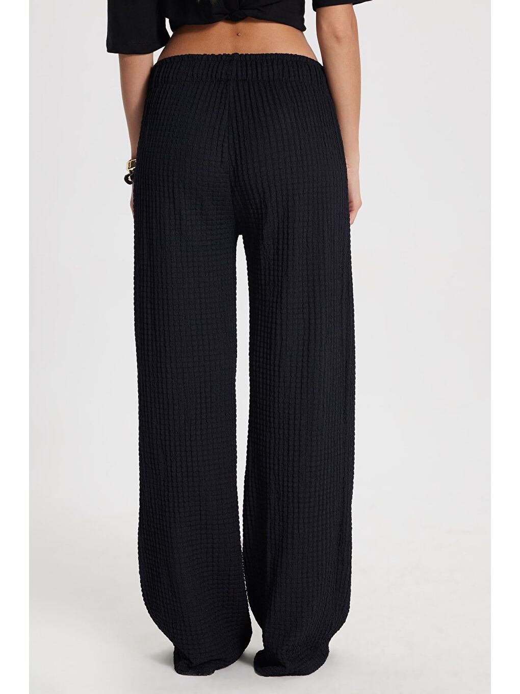 Kadın Slim Fit Dar Kesim Beli Lastikli Büzgülü İspanyol Paça Siyah Pantolon-5