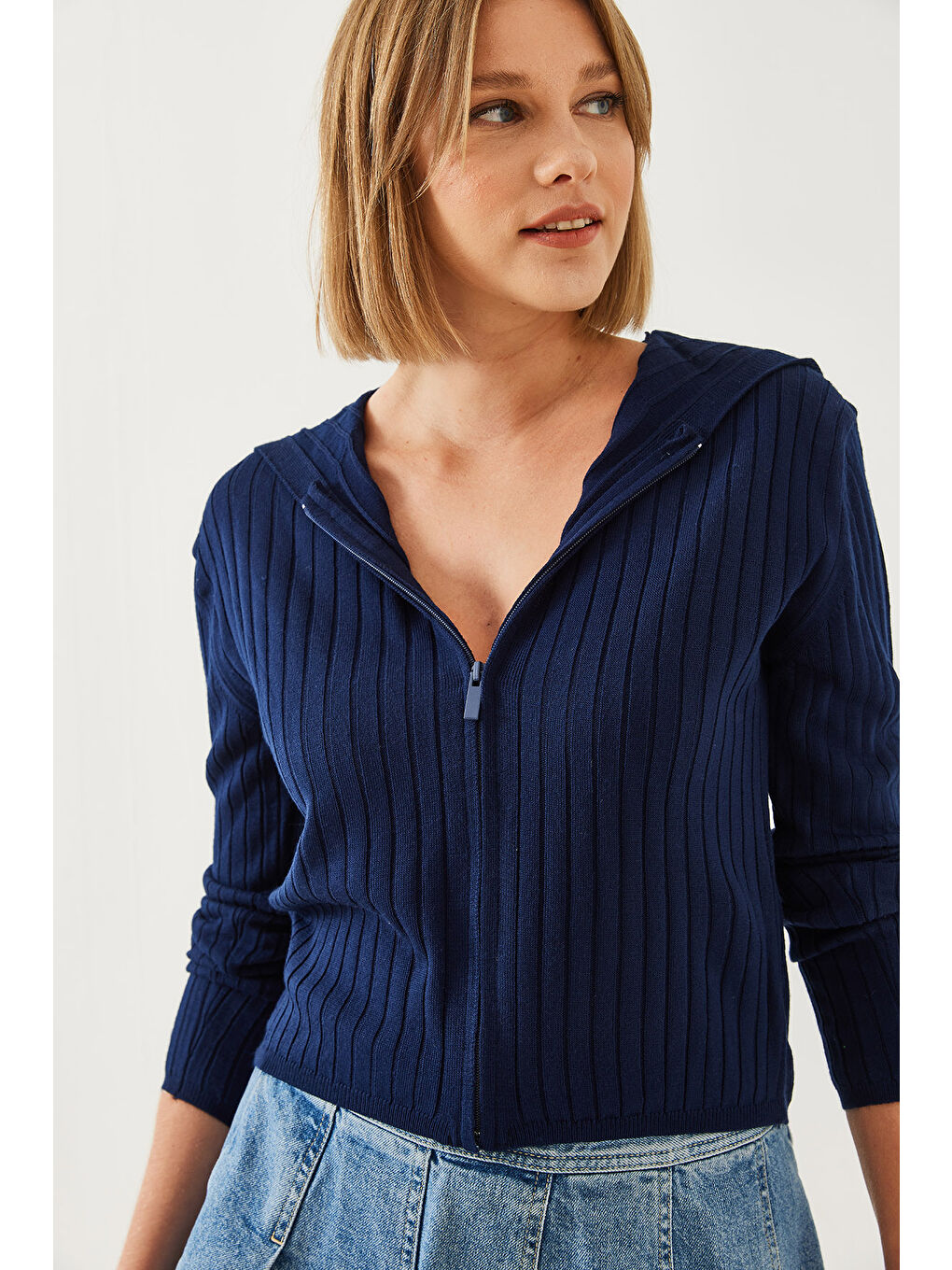 Lacivert Kadın Kapüşonlu Fermuarlı Uzun Kollu Triko Hırka-1