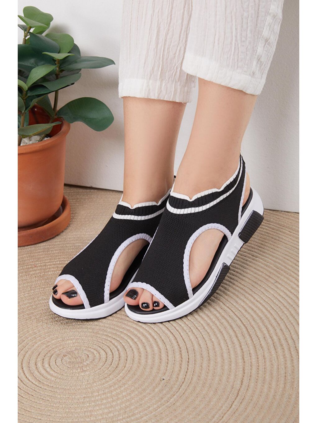 Kadın Siyah Sandalet - 25899