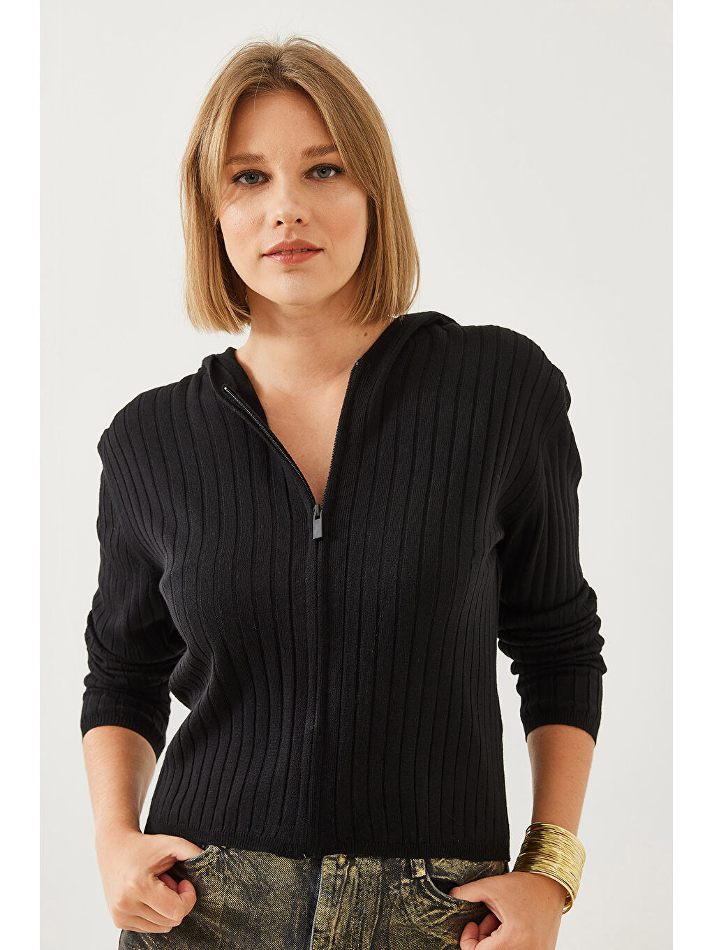 Siyah Kadın Kapüşonlu Fermuarlı Uzun Kollu Triko Hırka-5