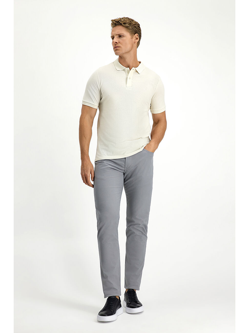 Bej Polo Yaka Slim Fit Dar Kesim Nakışlı Pamuk %100 Pamuk Tişört-1