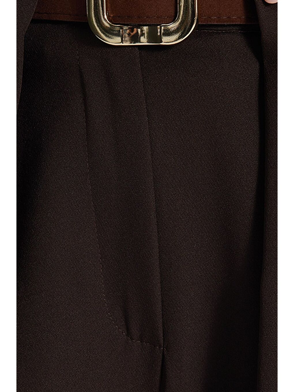 Kadın Relax Fit Rahat Kesim Pileli Çift Çepli Kemerli Kahverengi Pantolon-4
