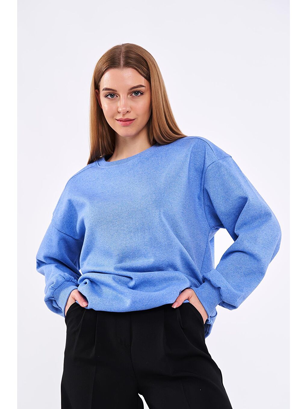 MMETALIC Mavi Kadın Pamuklu Oversize Basic Bisiklet Yaka Sweatshirt - 3