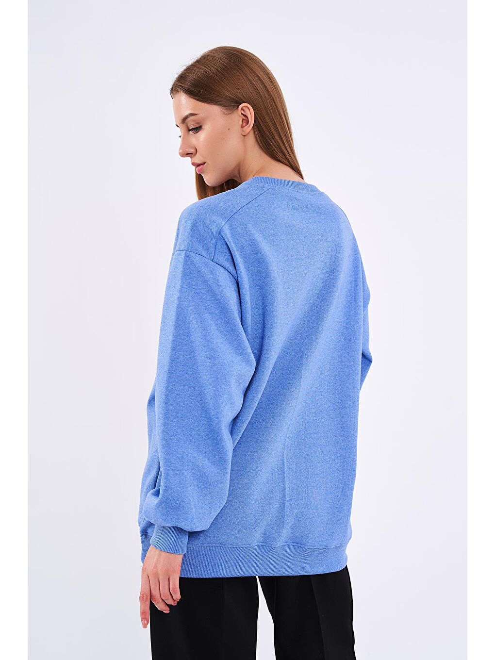 MMETALIC Mavi Kadın Pamuklu Oversize Basic Bisiklet Yaka Sweatshirt - 4