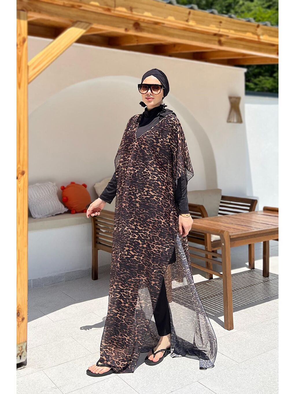 Remsa Mayo Siyah Tesettür Mayo Üzerine Desenli Tek Kaftan Pareo 430-313 Leopar