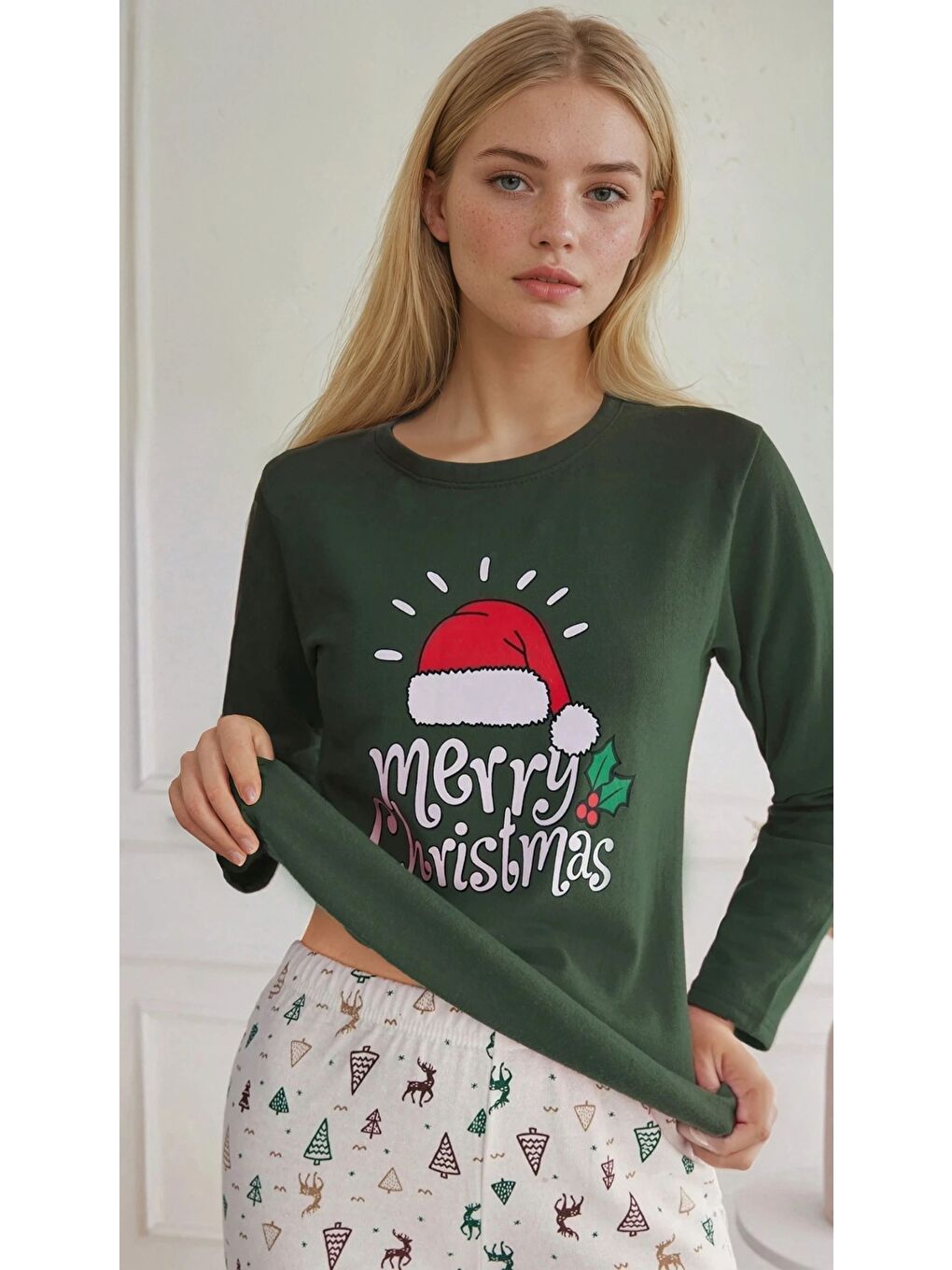 Yeşil Yılbaşı Temalı Şardonlu Pijama Takımı-1