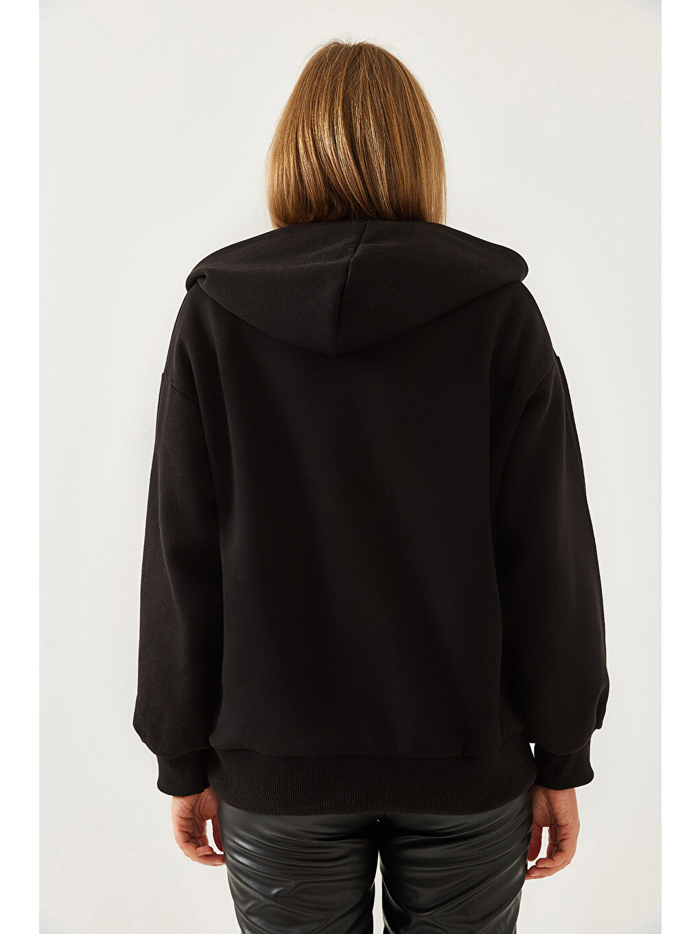 Siyah Kadın Kapüşonlu V Yaka Sweatshirt-4