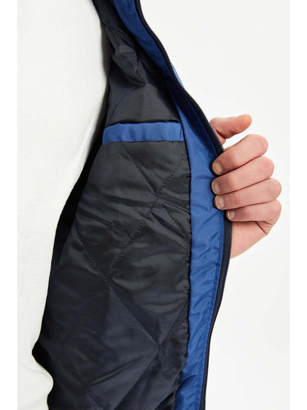 Mavi Erkek Suya ve Rüzgara Dayanıklı İçi Kapitone Elyaflı Mont M-6-1-11