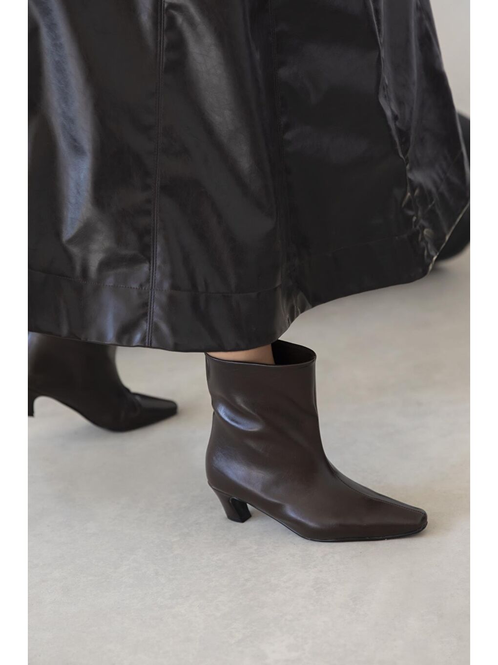 Kahverengi Viva Kadın Kırışık Deri Bot Kahve