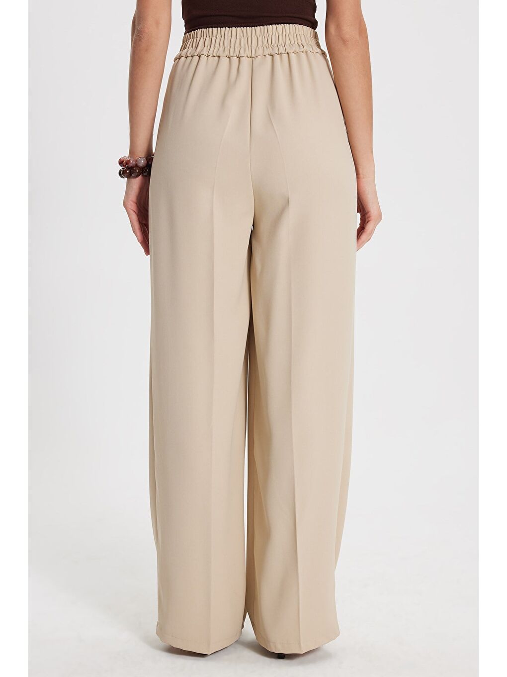 Kadın Relax Fit Rahat Kesim Gold Düğme Detaylı Çift Cepli Bej Pantolon-5