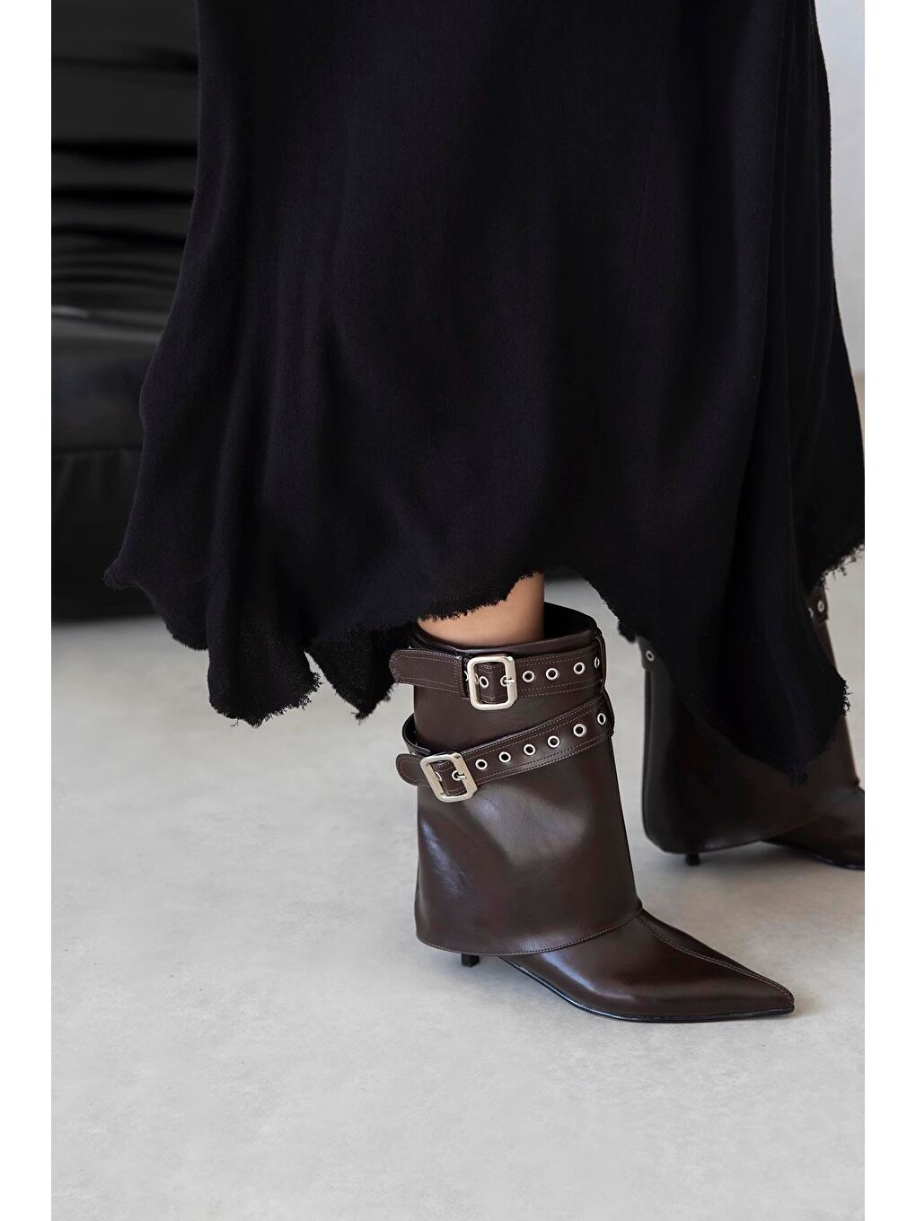 Kahverengi Katy Kadın Aksesuar Detay Kırışık Deri Bot Kahve-3