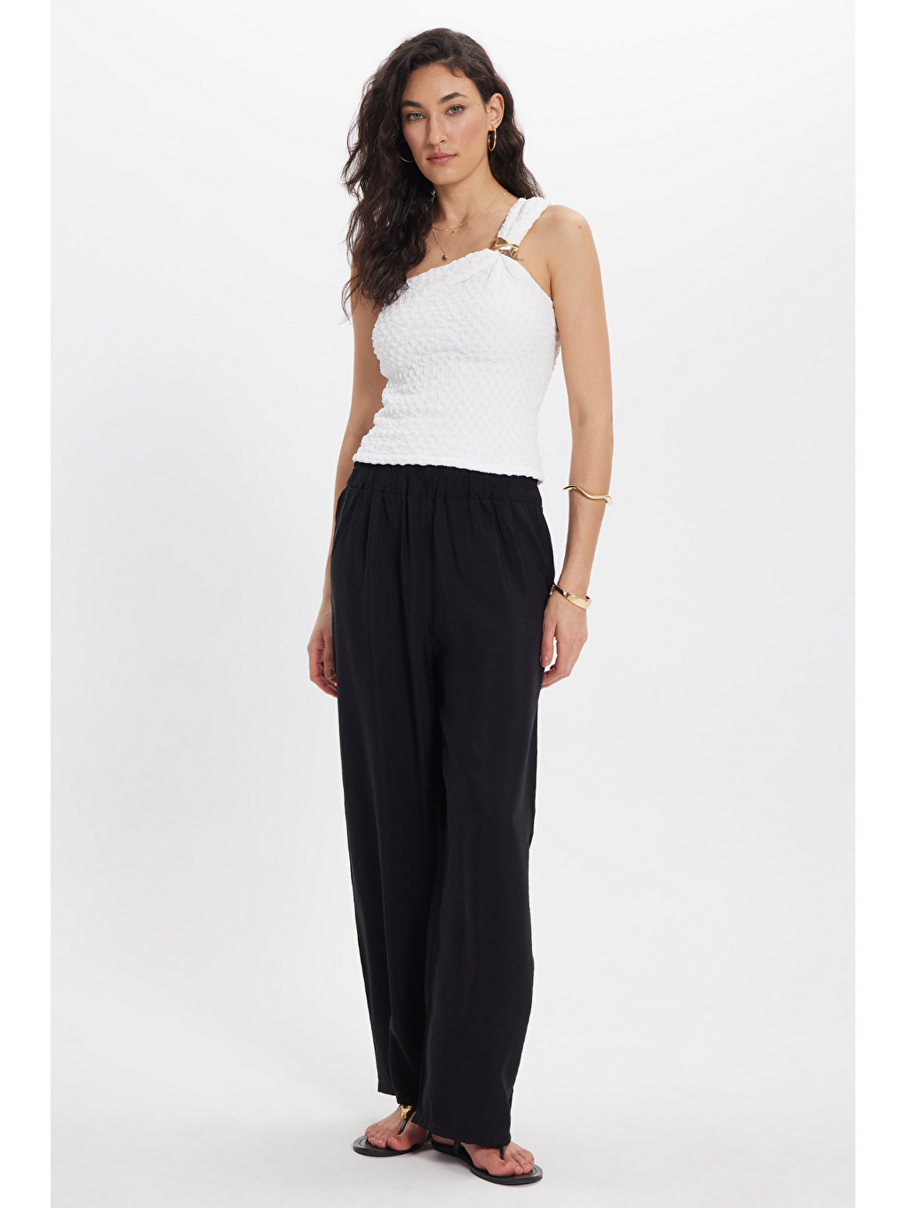 Kadın Relax Fit Rahat Kesim Beli Lastikli Siyah Pantolon-6