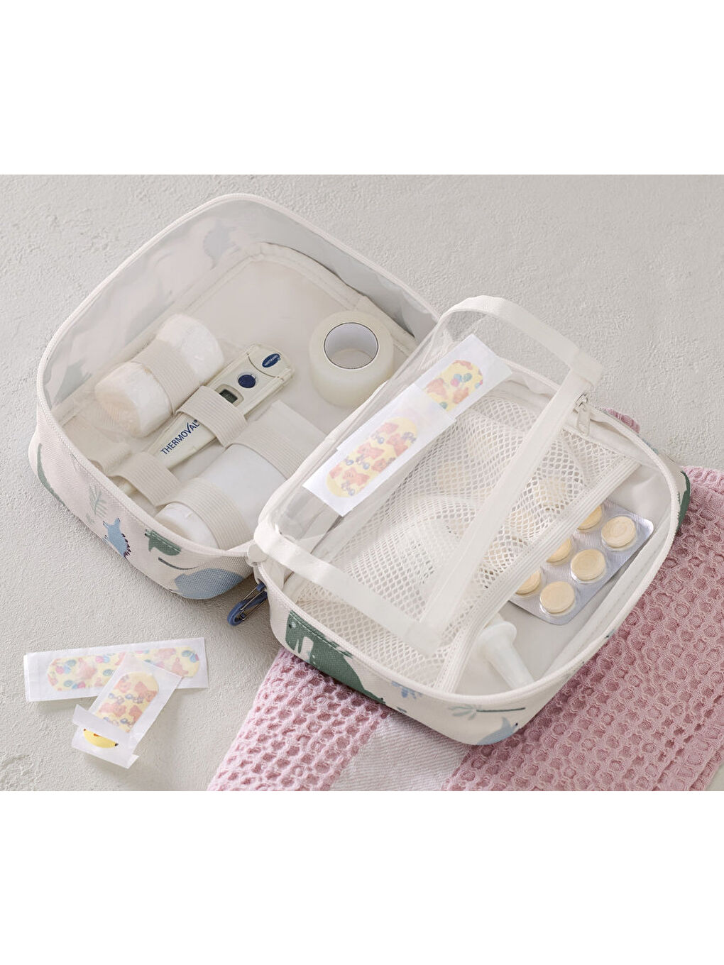 Bej Seyahat - İlaç Çantası-2