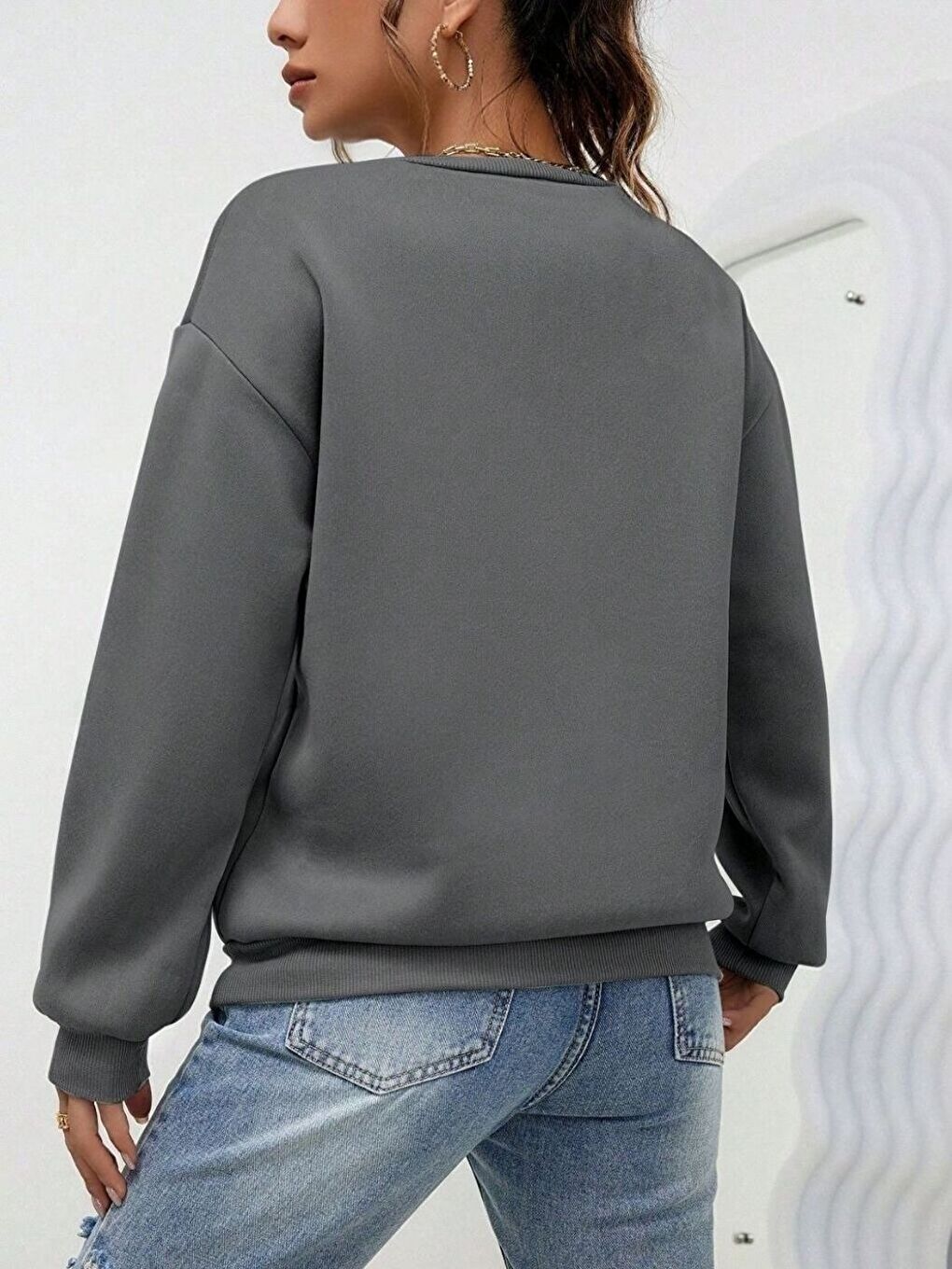 Gri Kadın Füme Düz Bol Kalıp Bisiklet Yaka Sweatshirt-1