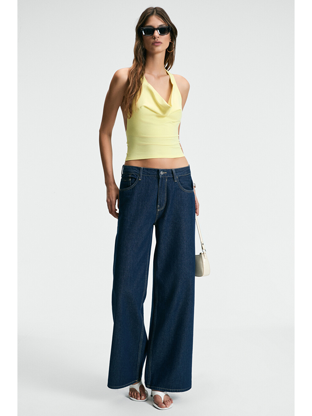 Neslıva Kadın Degaje Halter Yaka Kalın Askılı Sırtı Açık Crop Sarı Bluz-3