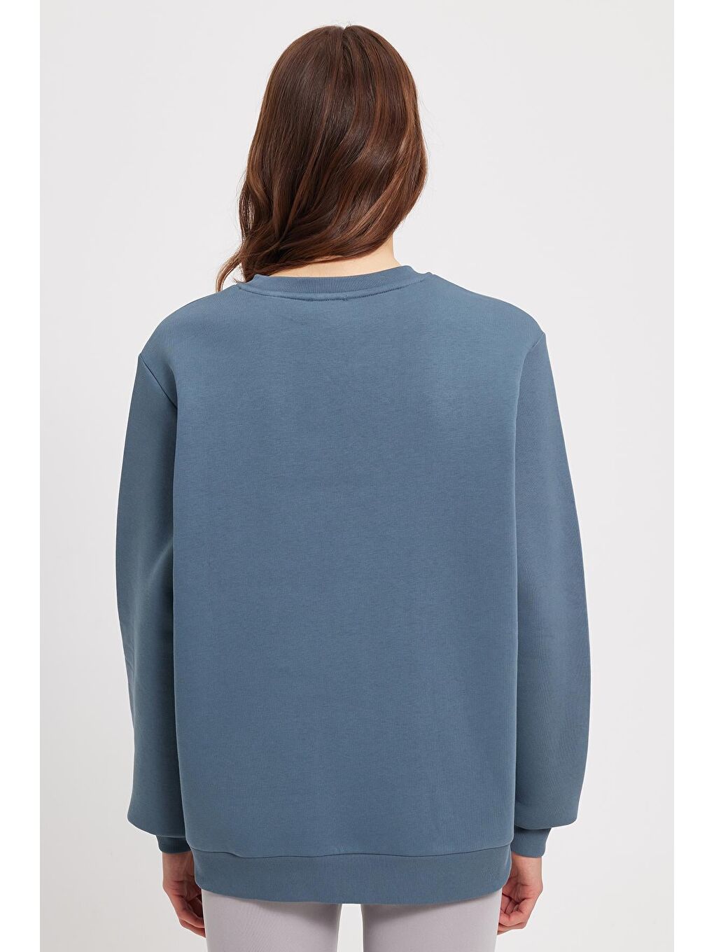 Kadın Oversize Geniş Kesim Pamuklu 3 İplik İçi Polarlı Basic Koyu Gri Bisiklet Yaka Sweatshirt-6