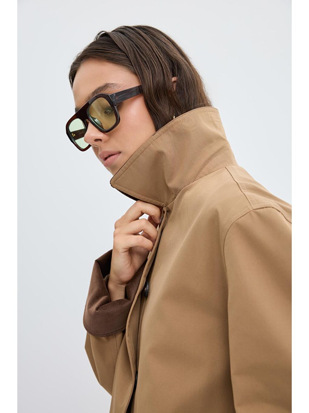 Kahverengi Kontrast Yakalı Cepli Gabardin Ceket Camel-4