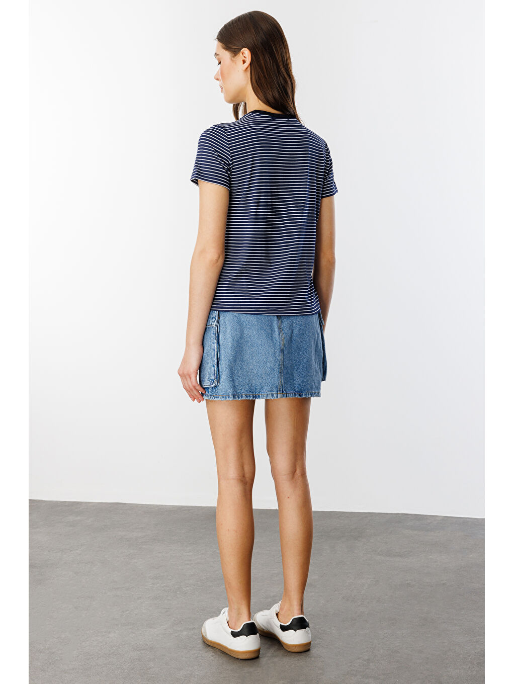 Lacivert Kadın Çizgili Kısa Kollu T-shirt ÇİZGİLİ-T-SHIRT-4