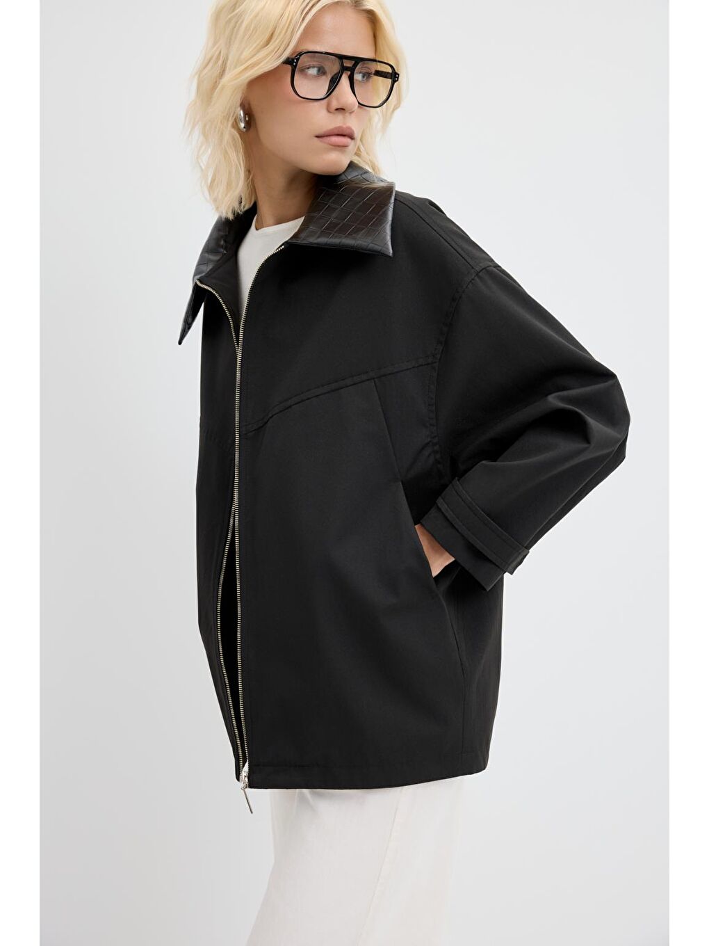 Fermuarlı Deri Yakalı Ceket Siyah-4