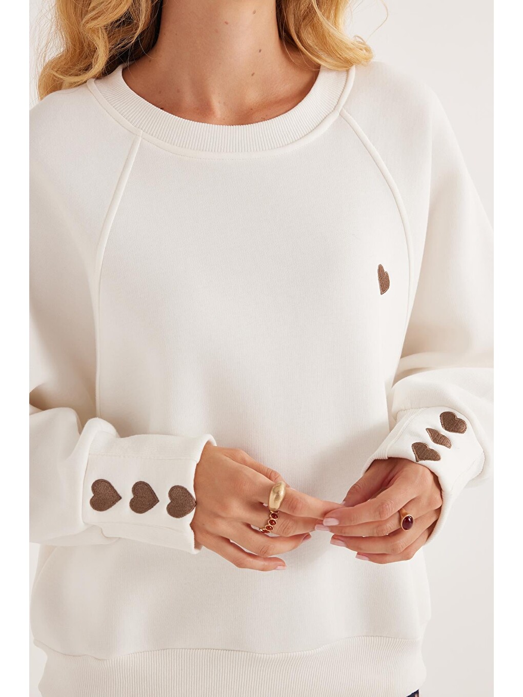 Kadın Regular Fit Klasik Kesim %100 Pamuk Baskılı Bisiklet Yaka Beyaz Sweatshirt-2