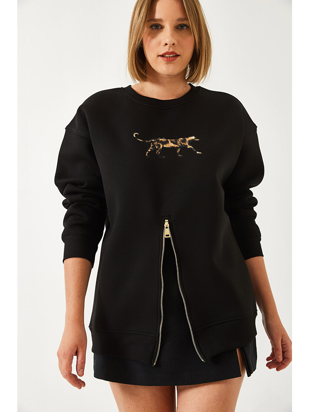 Siyah Kadın Üç İplik Şardonlu Önü Fermuarlı Leopar Baskılı Sweatshirt-2