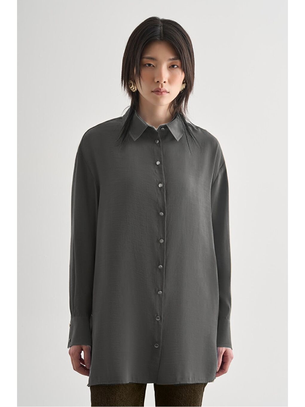Yan Düğme Detaylı Premium Modal Gri Tunik
