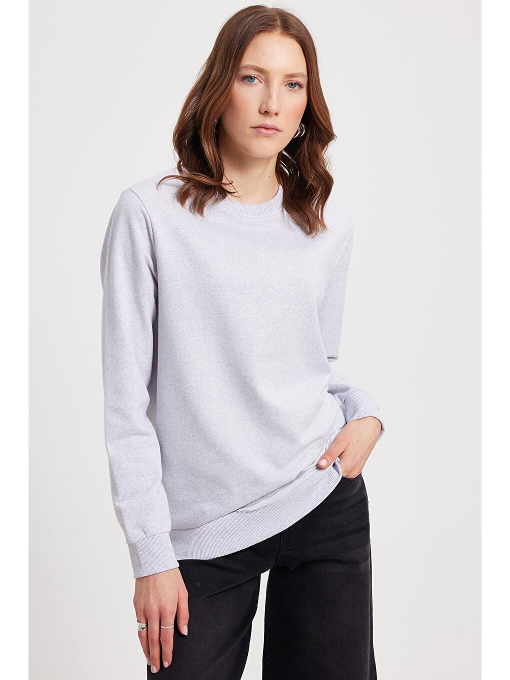 Kadın Oversize Geniş Kesim %100 Pamuk 2 İplik Bisiklet Yaka Gri Sweatshirt-6