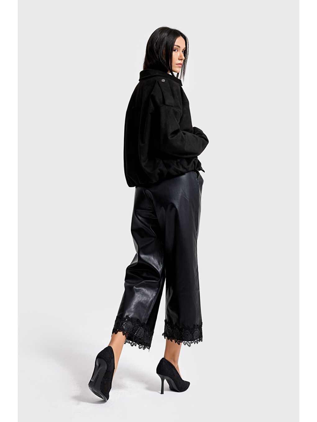 Kadın Siyah w5-1 Bomber Fit Bol Kesim Süet Kumaş Ceket-4