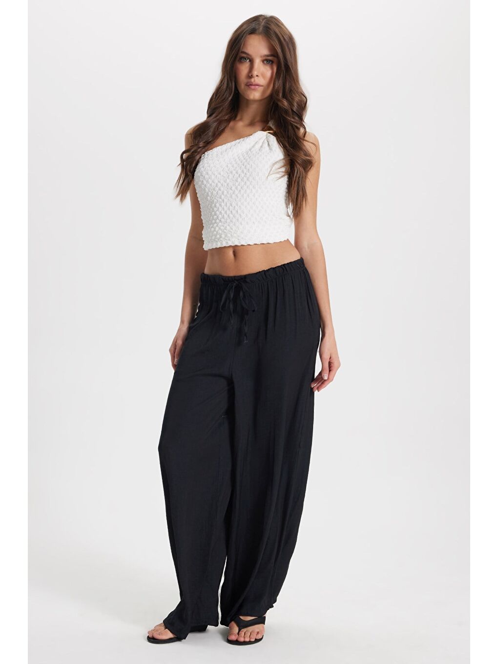 Kadın Relax Fit Rahat Kesim Beli Bağcıklı Lastikli Bol Paça Siyah Pantolon-7