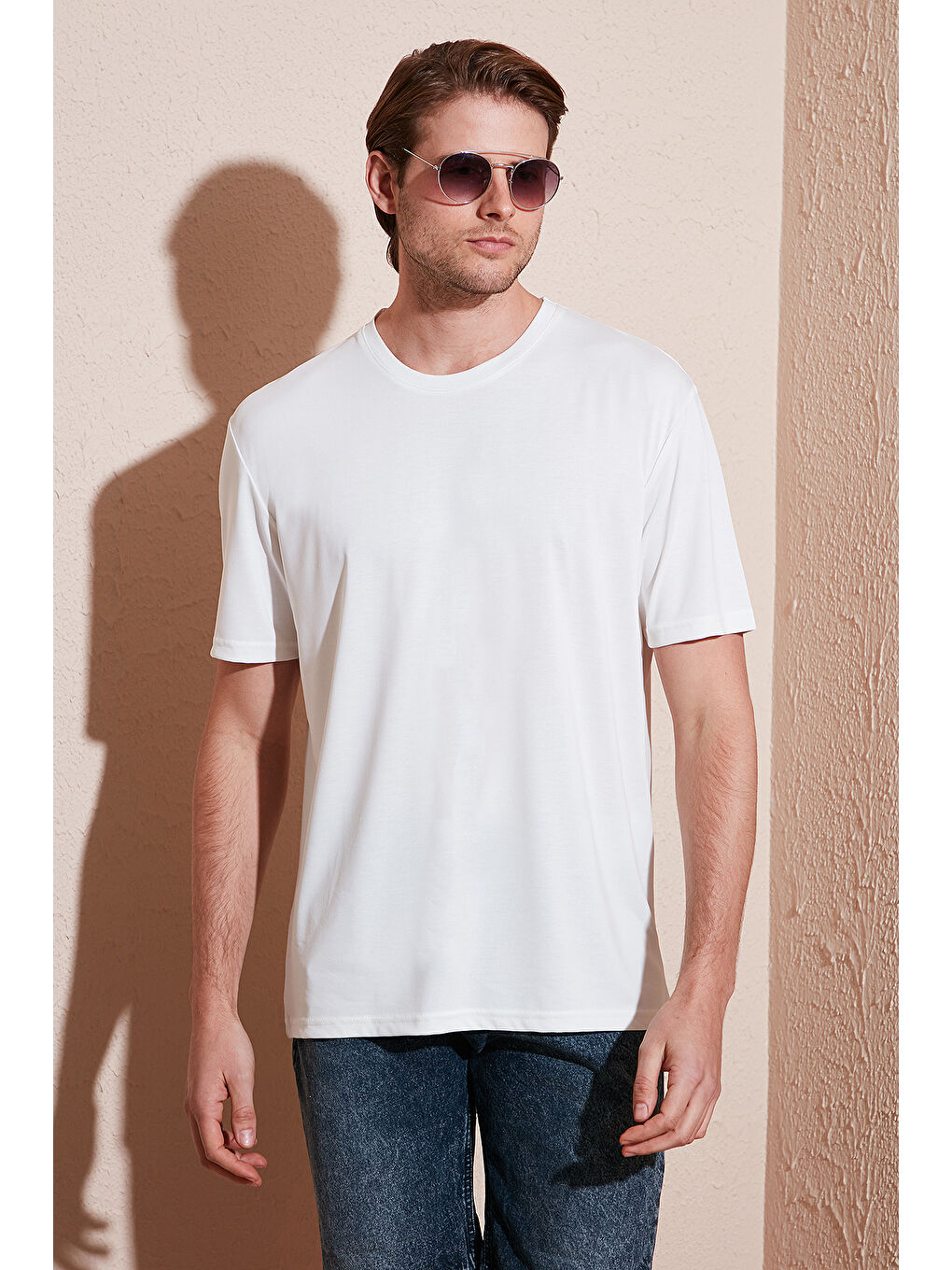 Ekru Regular Fit Bisiklet Yaka Basic Erkek Tişört 5902924