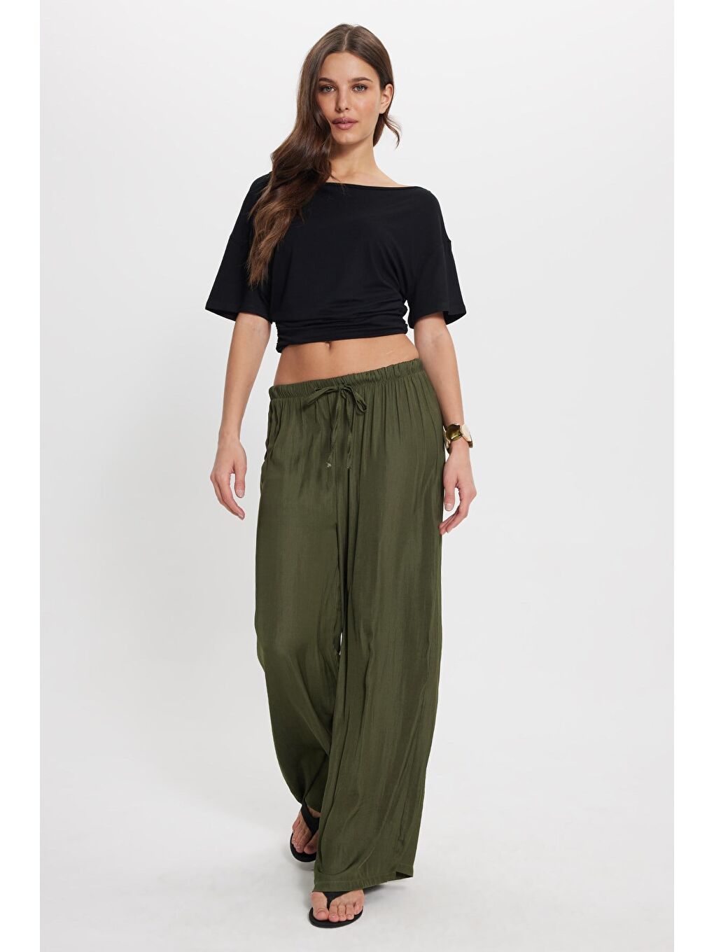 Kadın Relax Fit Rahat Kesim Beli Bağcıklı Lastikli Bol Paça Haki Pantolon-6