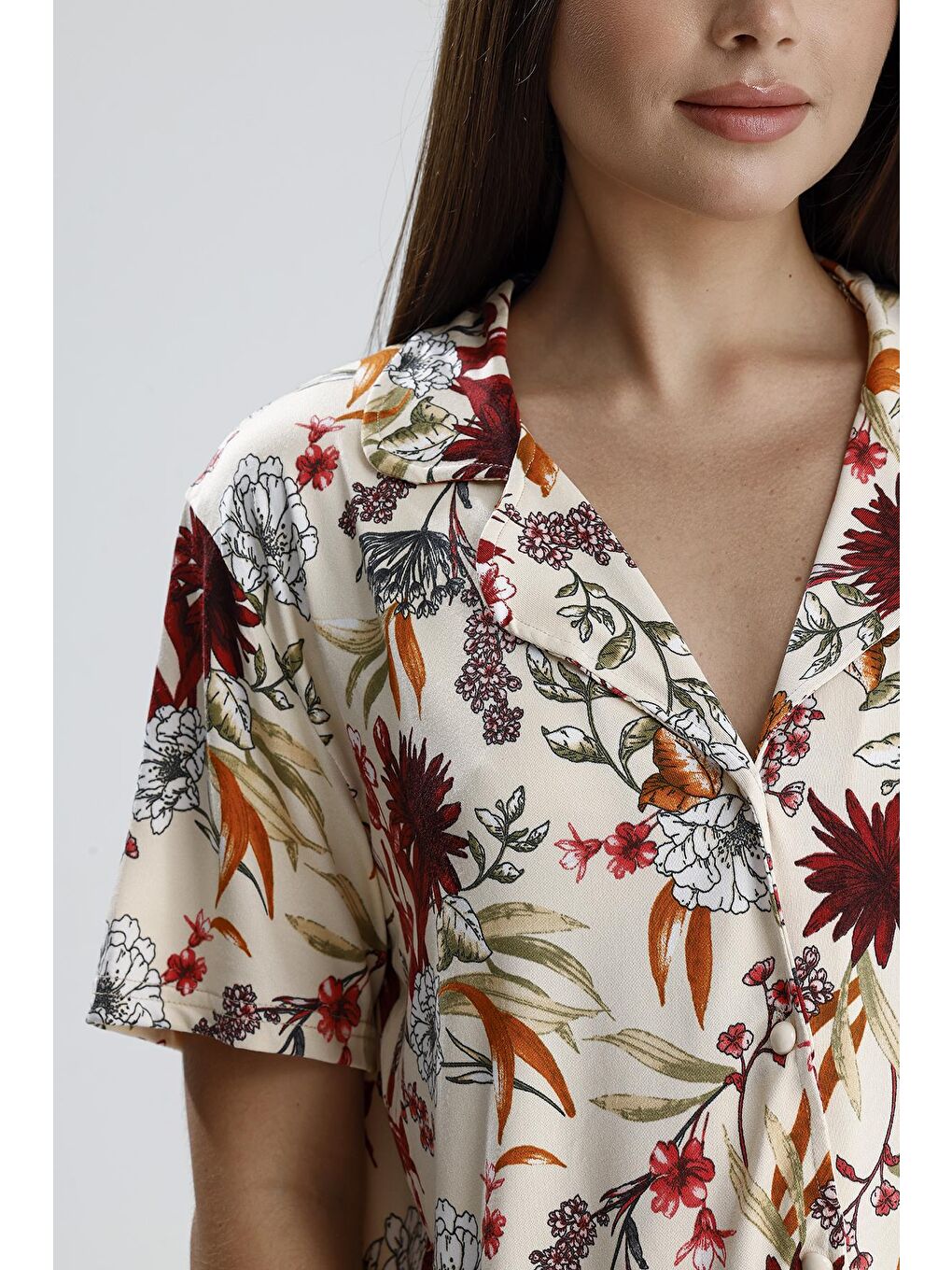 Ekru Kadın Şal Desen Önden Düğmeli Pijama Takım-1