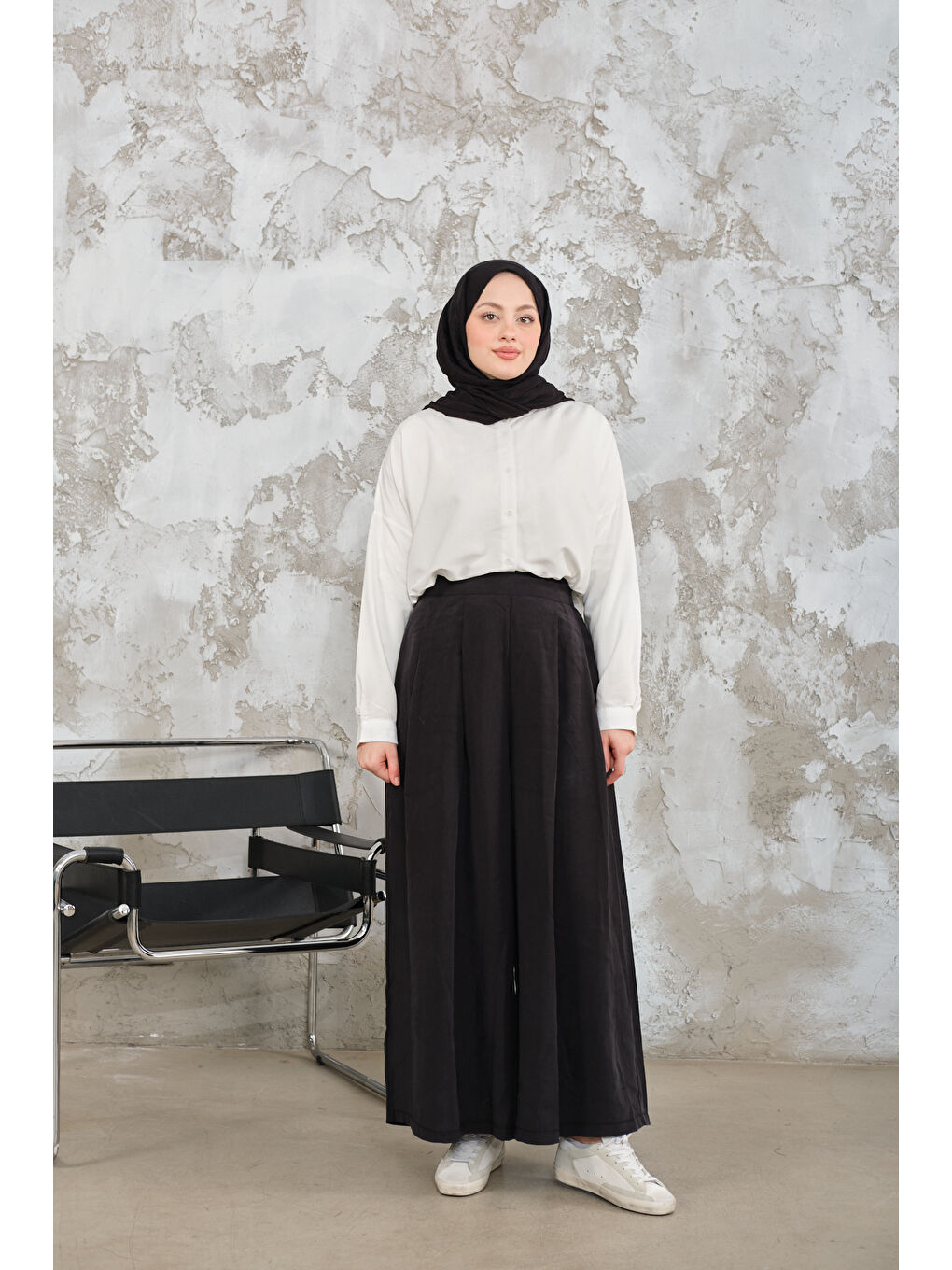 Kadın Pileli Bol Paça Pantolon Siyah-3