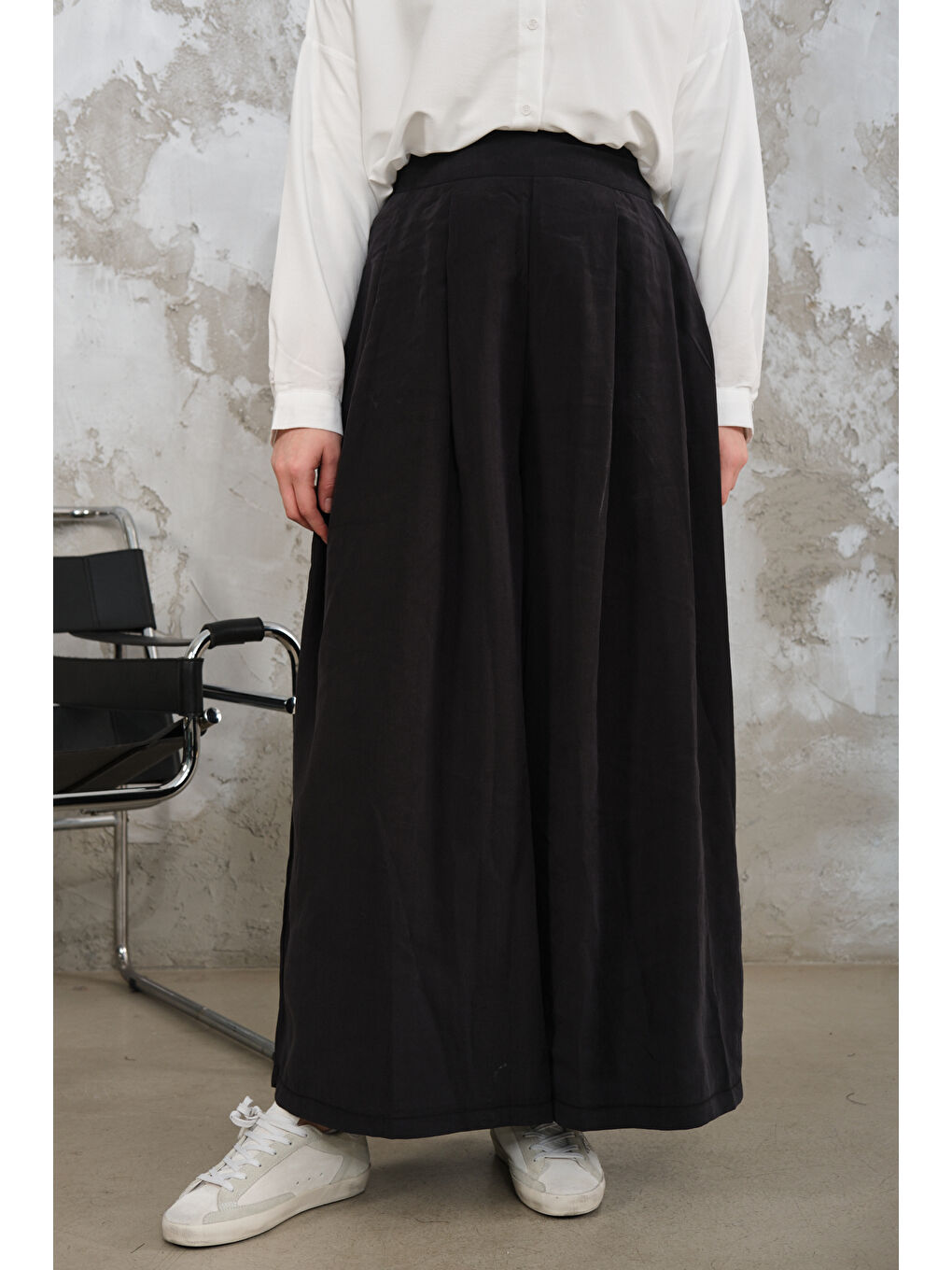 Kadın Pileli Bol Paça Pantolon Siyah-4