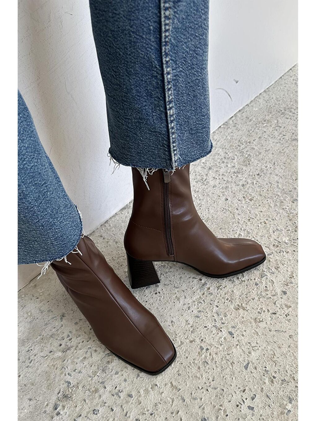 Kahverengi Trew Kadın Streç Bilekli Orta Boy Topuklu Bot Kahve-2