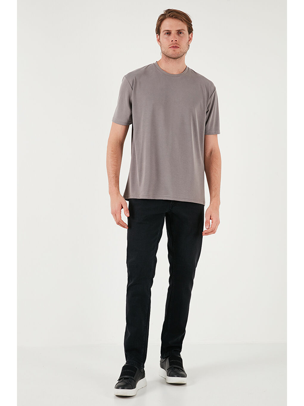 Siyah Pamuklu Regular Fit Normal Bel Boru Paça Erkek Jeans 2210S53PARMA