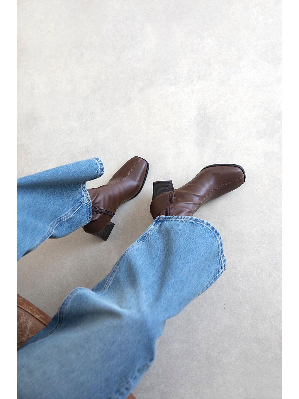 Kahverengi Trew Kadın Streç Bilekli Orta Boy Topuklu Bot Kahve-5