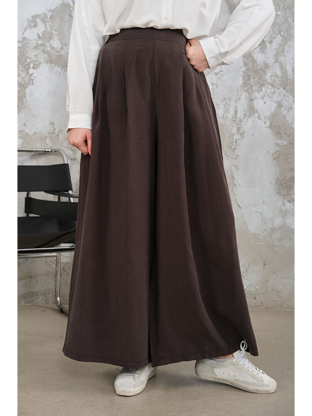 Kadın Pileli Bol Paça Pantolon Kahverengi-2