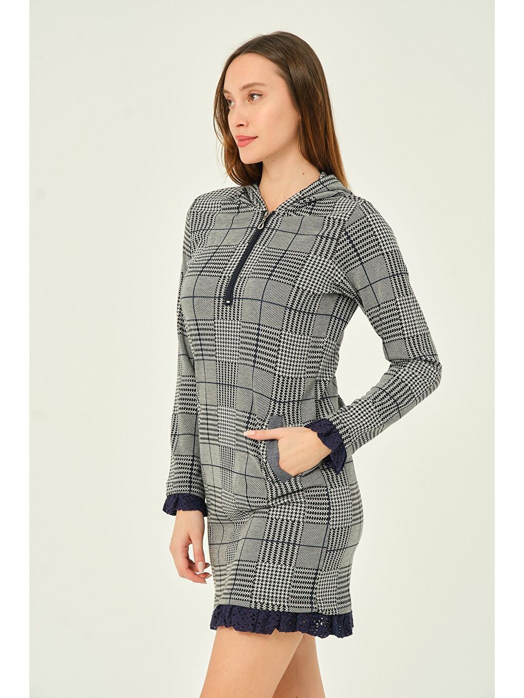 Gri Kadın Ekoseli Dantelli Fermuarlı Cepli Pamuklu Ofis Elbisesi-2