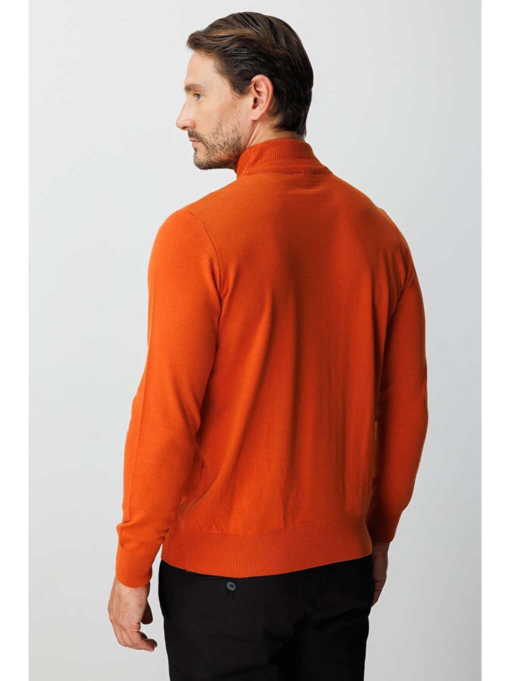 Turuncu Dar Kalıp Yarım Balıkçı Düz Uzun Kollu Triko-4