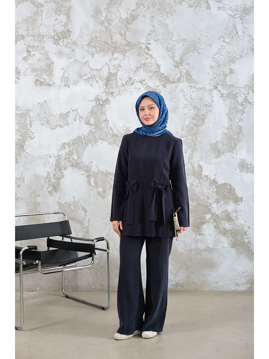 Kadın Bisiklet Yaka Kurdele Detay Modal Takım Lacivert