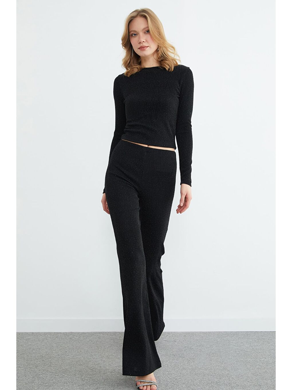 Siyah Beli Lastikli Taşlı Simli Flare Pantolon-3